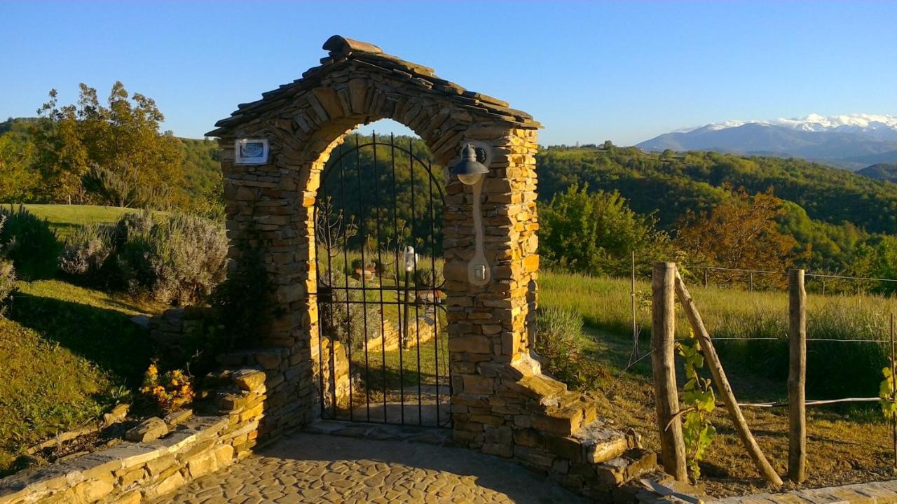 Magiche Langhe Bed & Breakfast Paroldo Eksteriør bilde