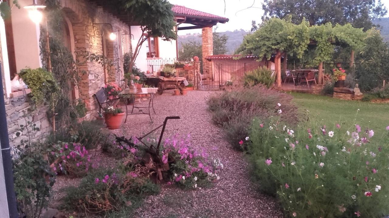 Magiche Langhe Bed & Breakfast Paroldo Eksteriør bilde